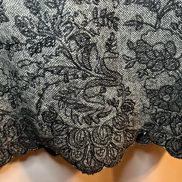 Ann Taylor Charcoal A-Line Skirt with Black Lace Accent Womens Size - Picture 3 of 5
